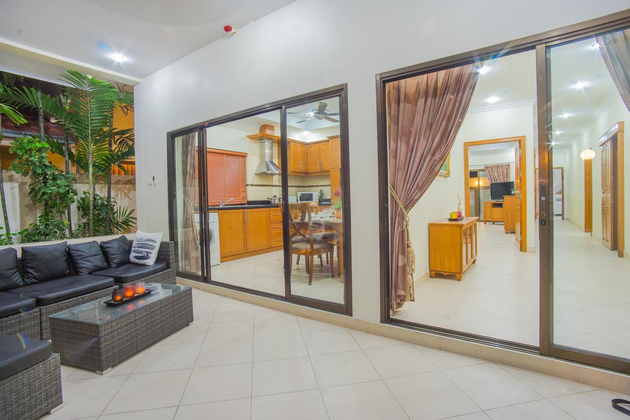 Adare Garden Pool Villas Pattaya Exteriör bild
