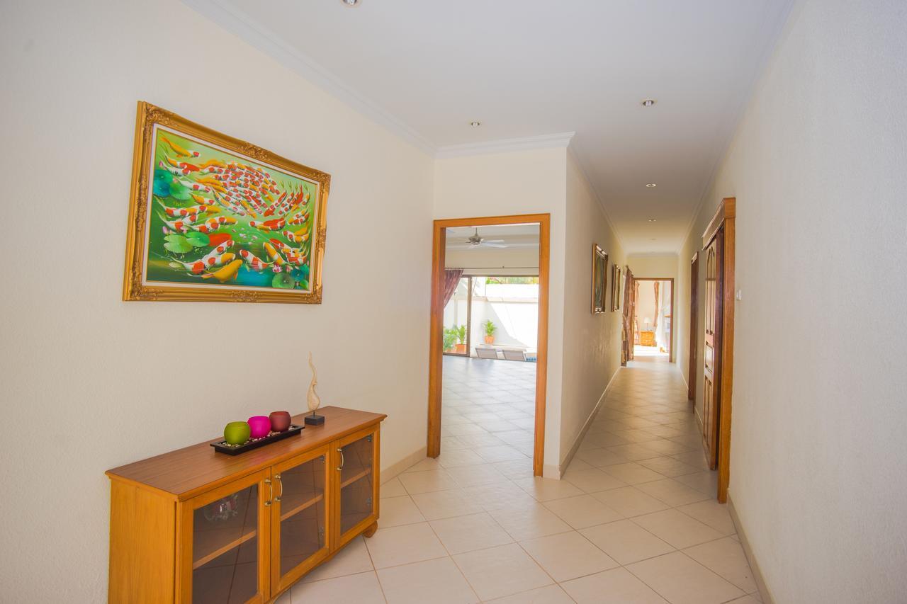 Adare Garden Pool Villas Pattaya Exteriör bild